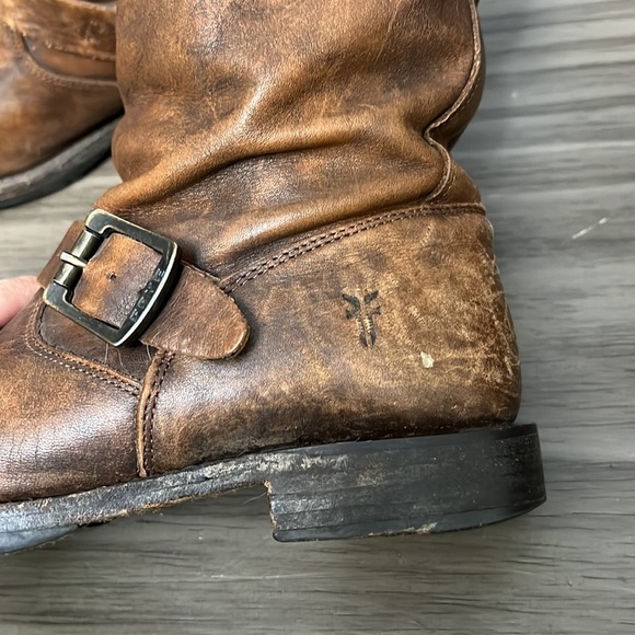 FRYE VERONICA BROWN DISTRESSED ROUND TOE BUCKLE PULL ON SHORT BOOTS 7.5B - Picture 7 of 16